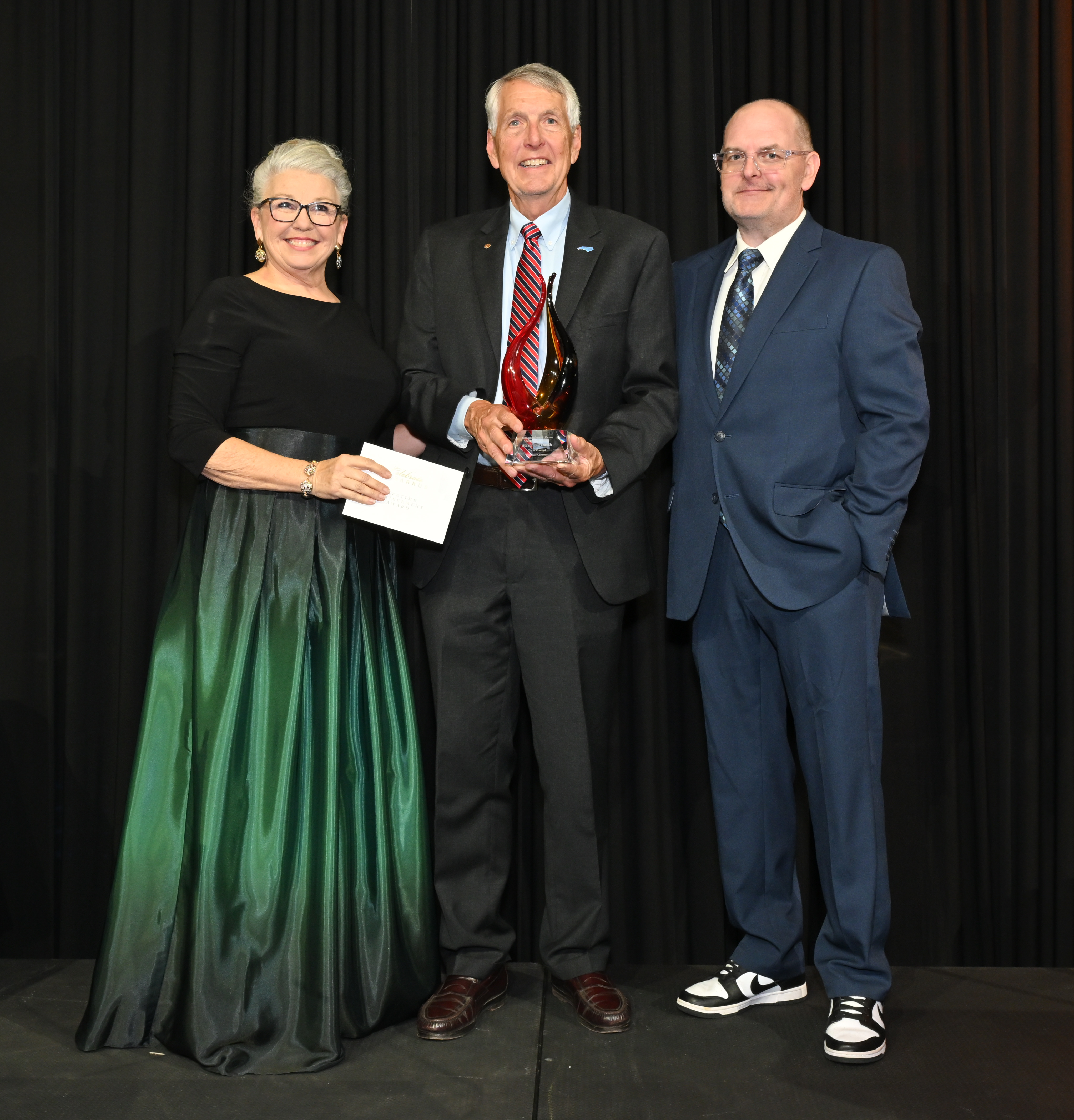 Mayor Bill Dusch Receiving the Smith Family Lifetime Achievement Award